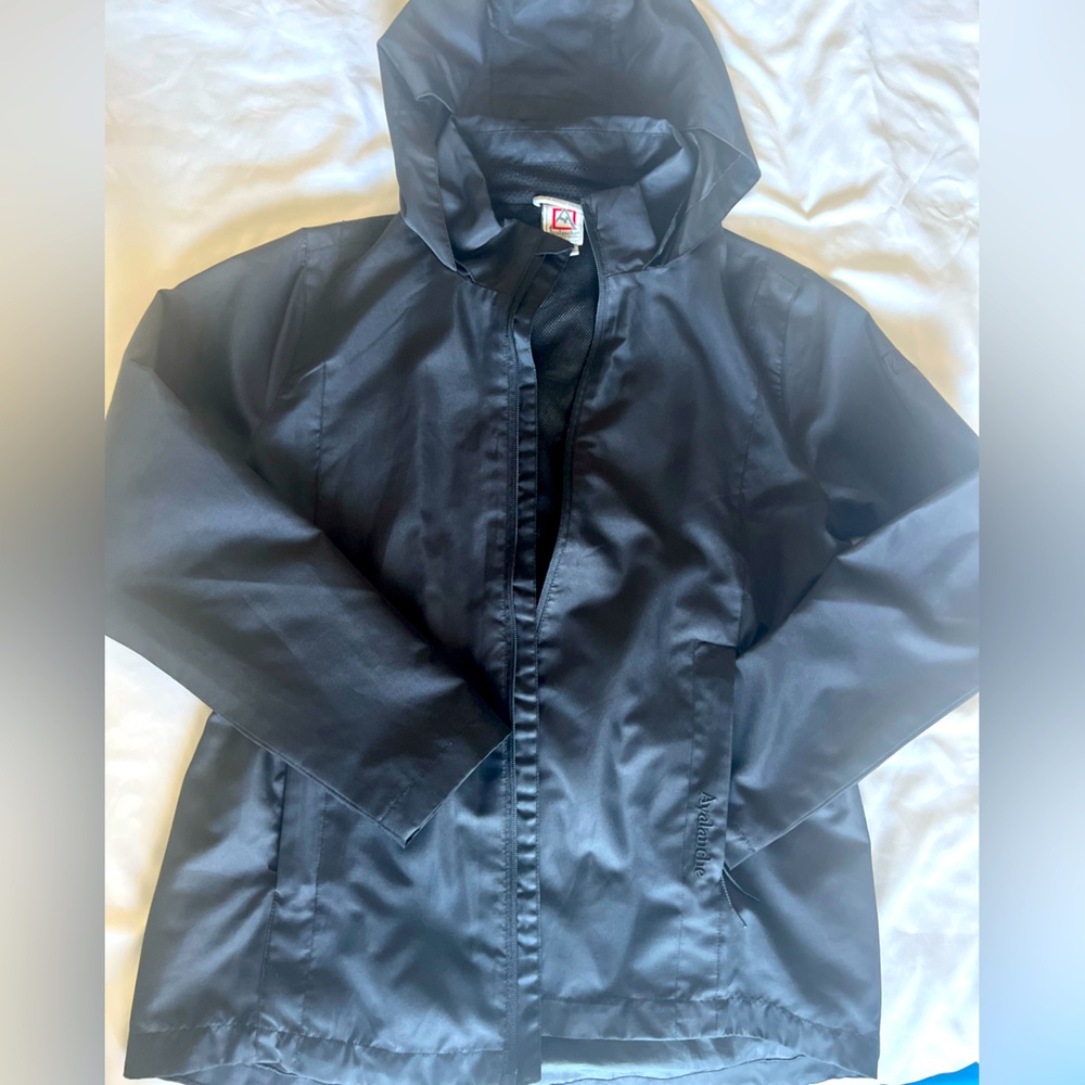 Avalanche Lightweight Jacket w/ Hoodie